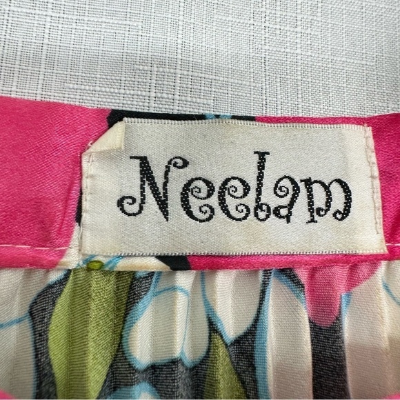 Vintage Neelam Medium High Neck Sleeves Whit Pink Floral Pleated Dress - Picture 13 of 16